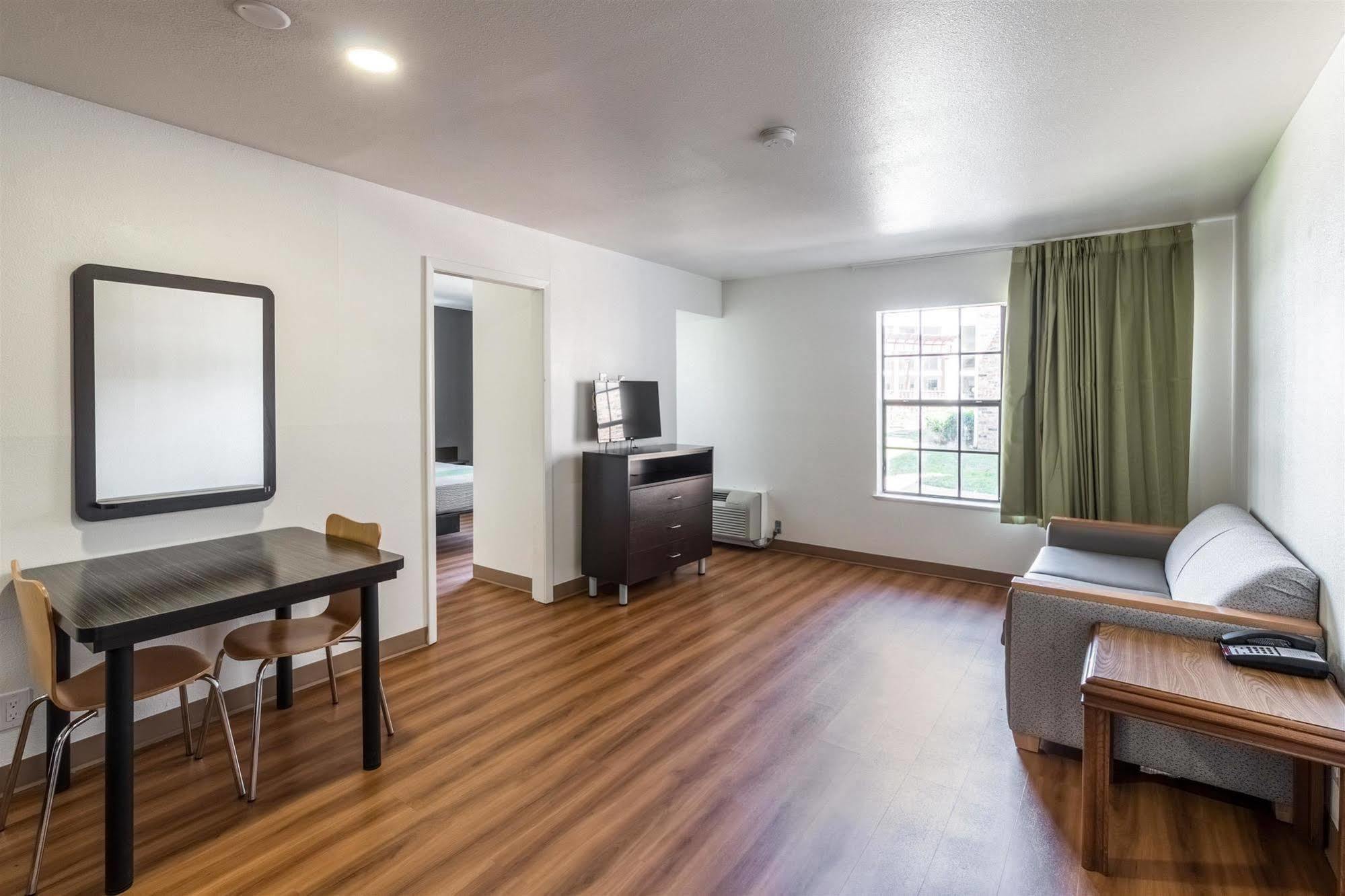 Studio 6-Arlington, Tx Luaran gambar
